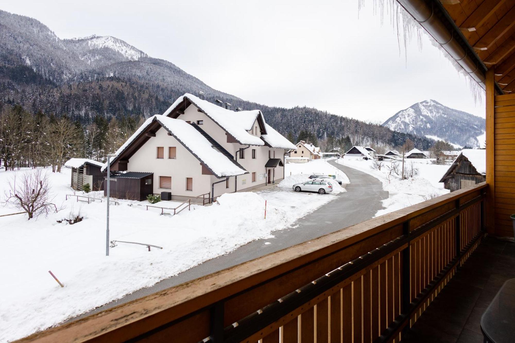 Waterfall Apartment - Cozy Mountain Retreat Kranjska Gora Zewnętrze zdjęcie